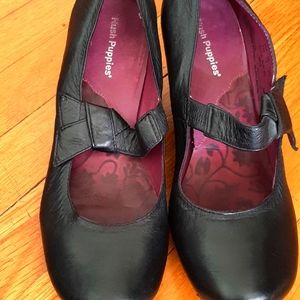 Hush Puppies Kitten Heel with Bow Leather shoes super comfortable size 9.5